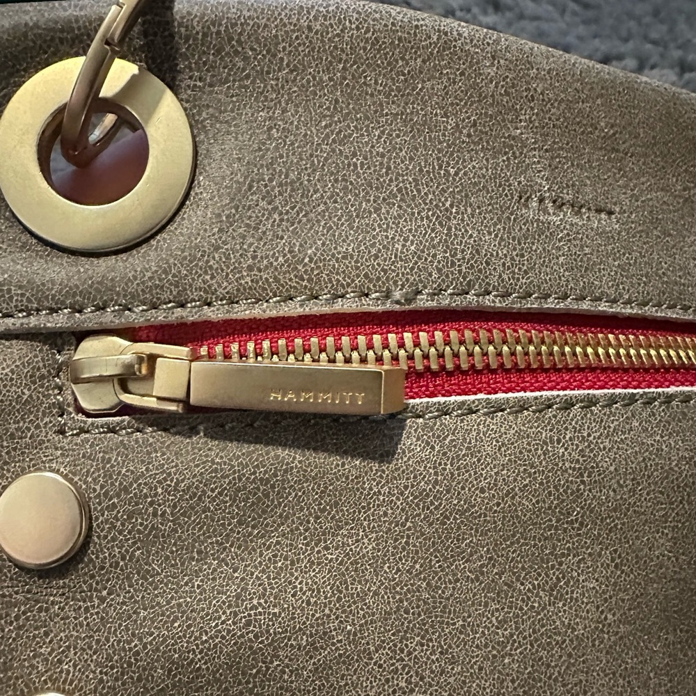 Hammitt Tony Small Crossbody in Pewter/Brushed Gold Red Zip - Picture 6 of 15